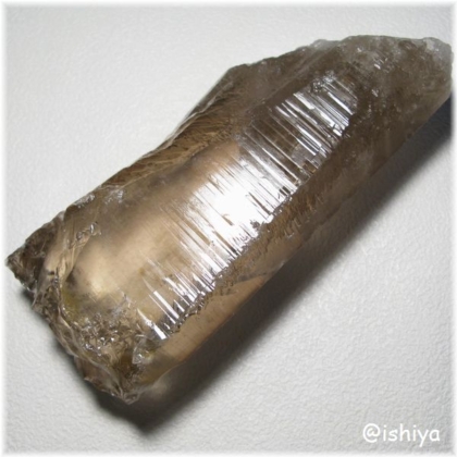 スモーキークォーツ（ Smoky quartz ） 和名：煙水晶