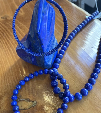 ラピスラズリ入荷しました
